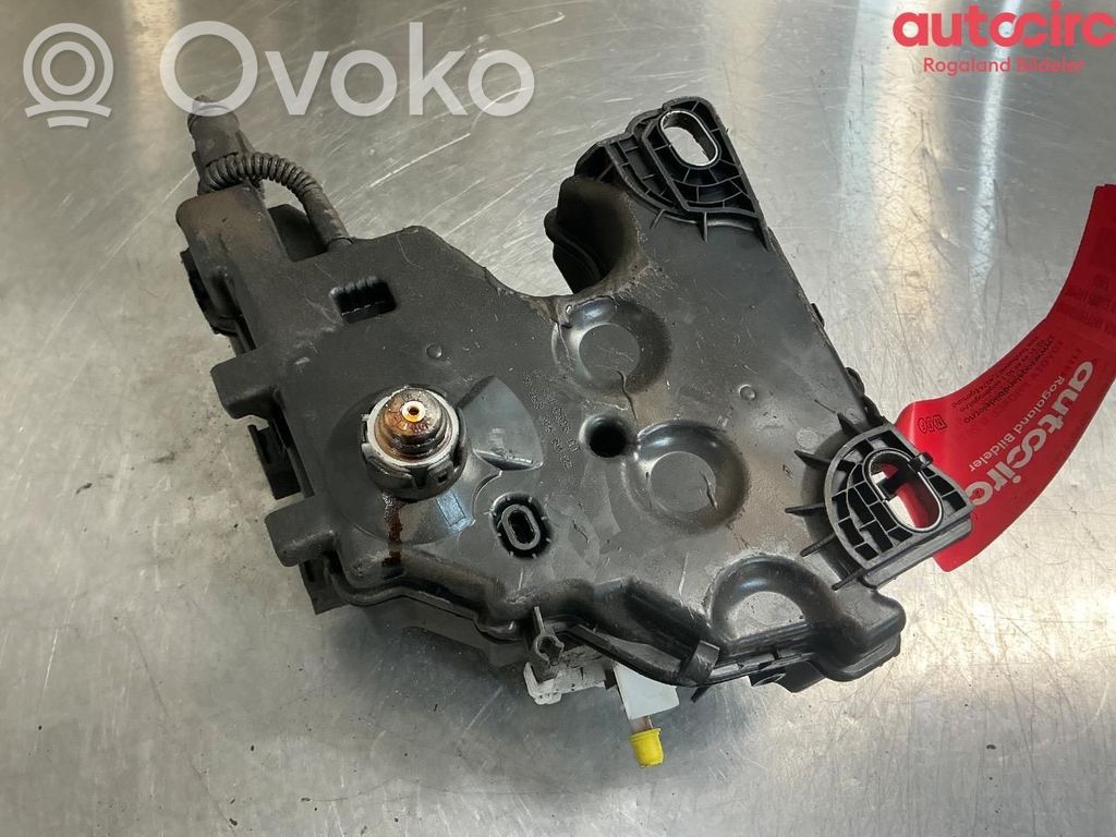 Toyota Proace Serbatoio vaschetta liquido AdBlue 