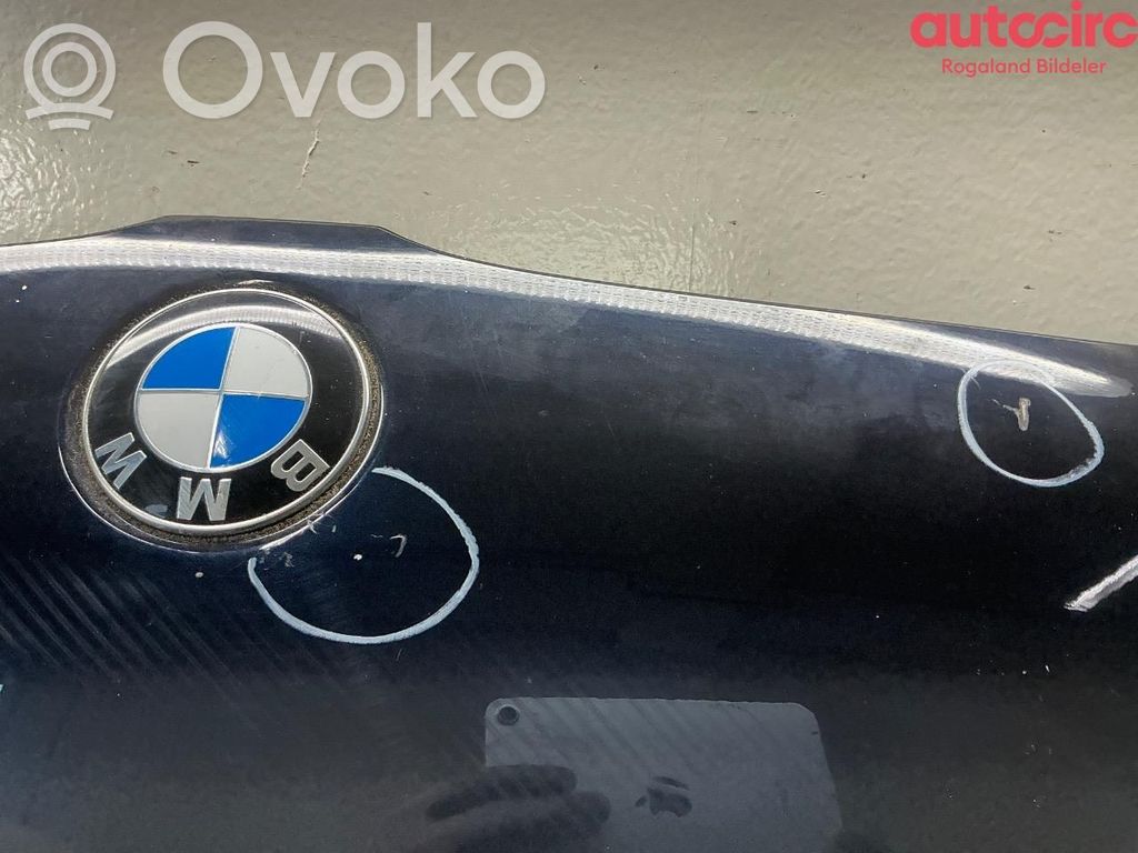 BMW 5 E60 E61 Vano motore/cofano 