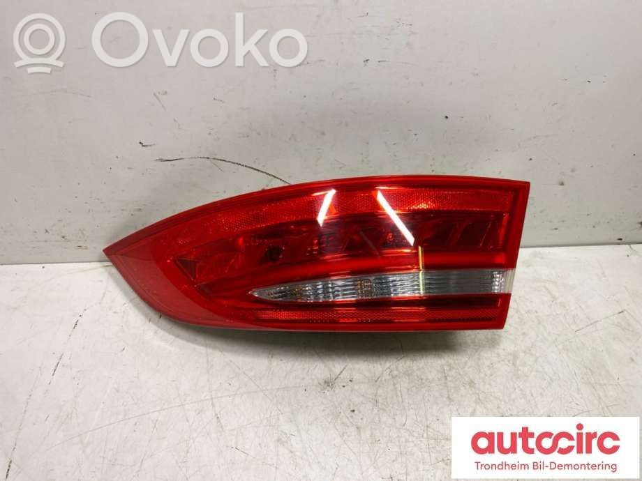 Jaguar XE Rear/tail lights 