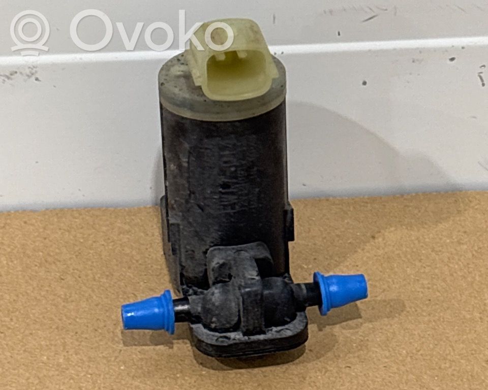 Mazda CX-30 Windscreen/windshield washer pump 