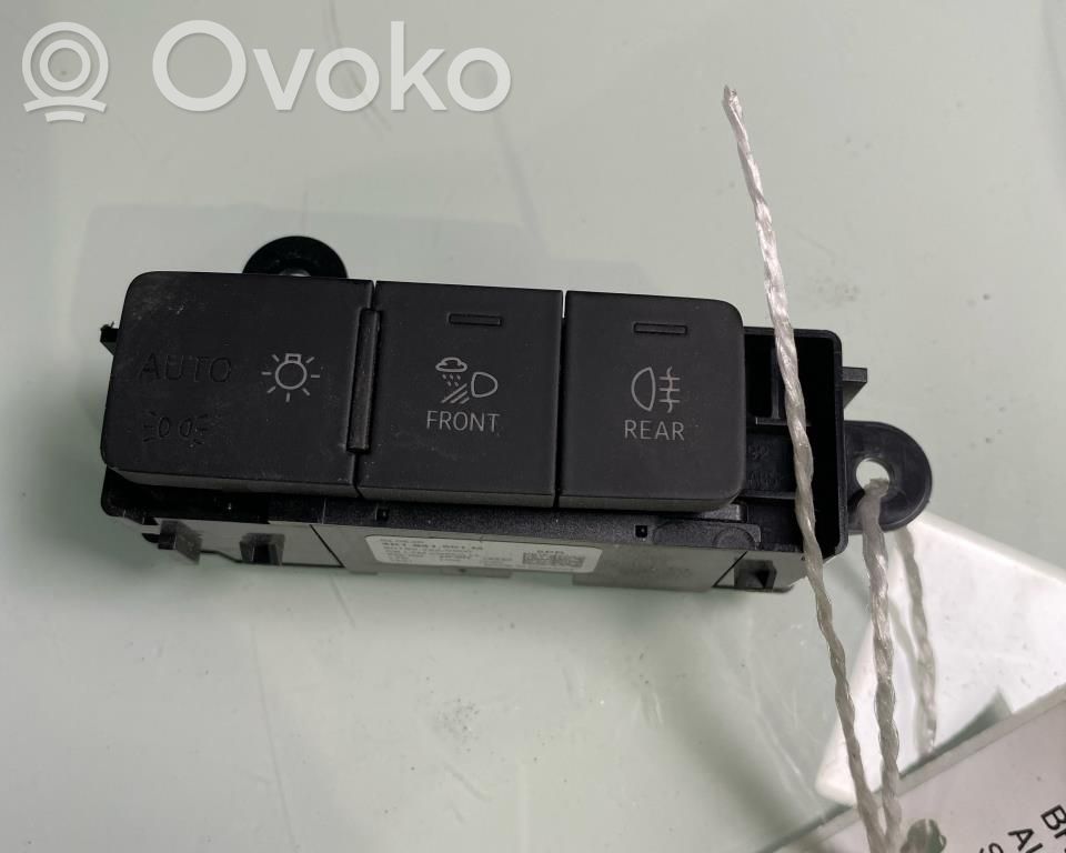 Audi e-tron Light switch 