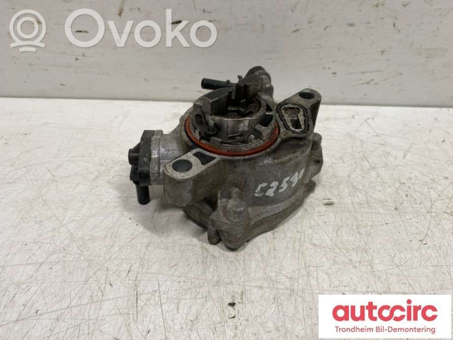 Peugeot 208 I Vacuum pump 