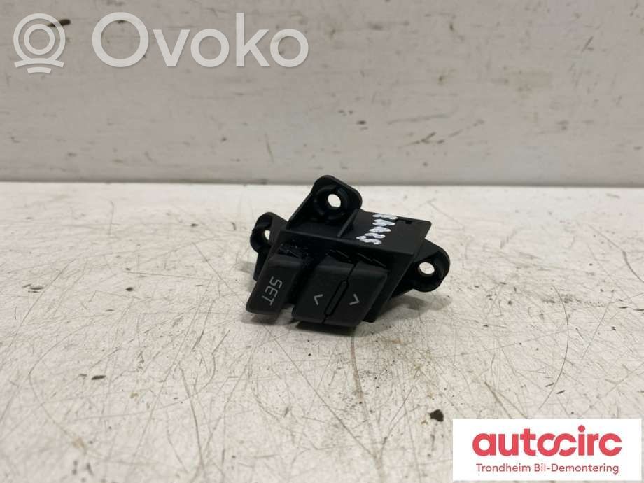 KIA Ceed Autres commutateurs / boutons / leviers 