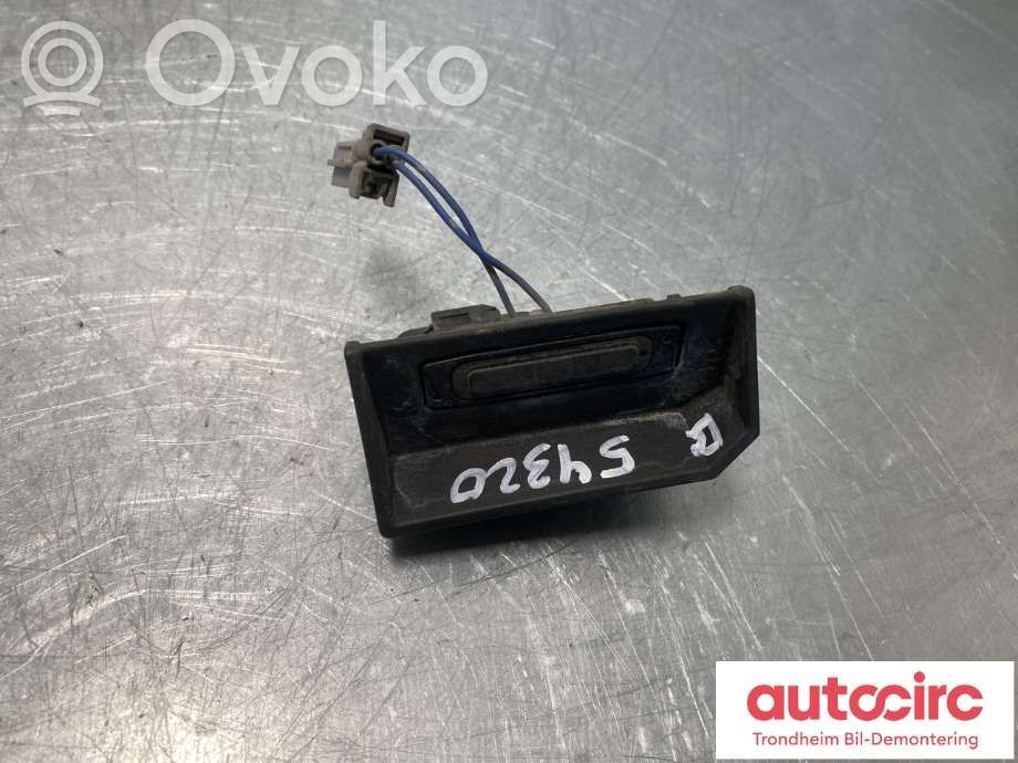 Nissan Pathfinder R51 Tailgate opening switch 