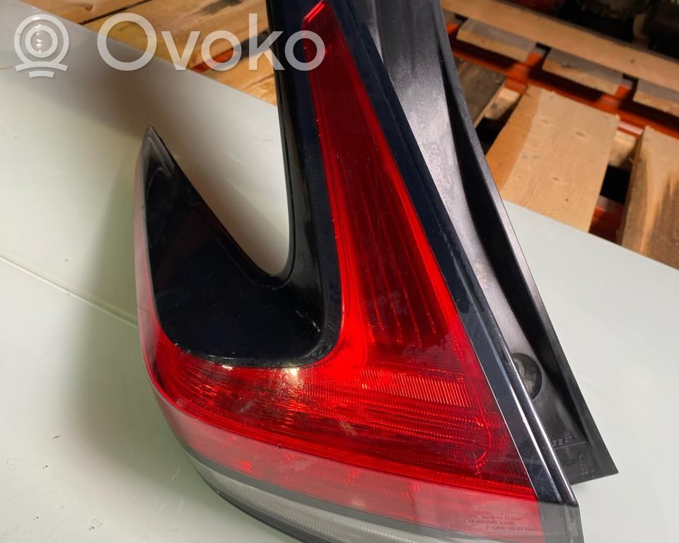 Nissan Leaf II (ZE1) Lampă spate în caroserie 