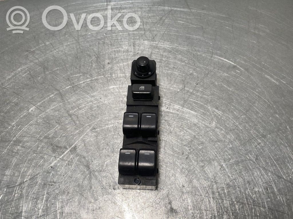 Mazda CX-5 Electric window control switch 
