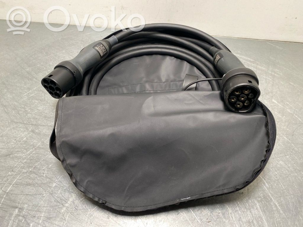 Mercedes-Benz EQA Kabel do ładowania samochodu elektrycznego 