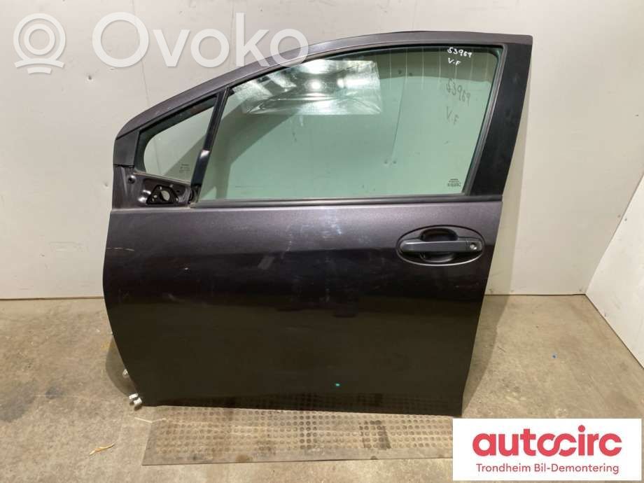 Toyota Yaris Drzwi przednie 