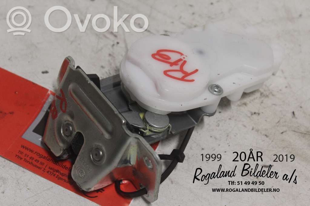 Peugeot iOn Priekinė durų spyna 