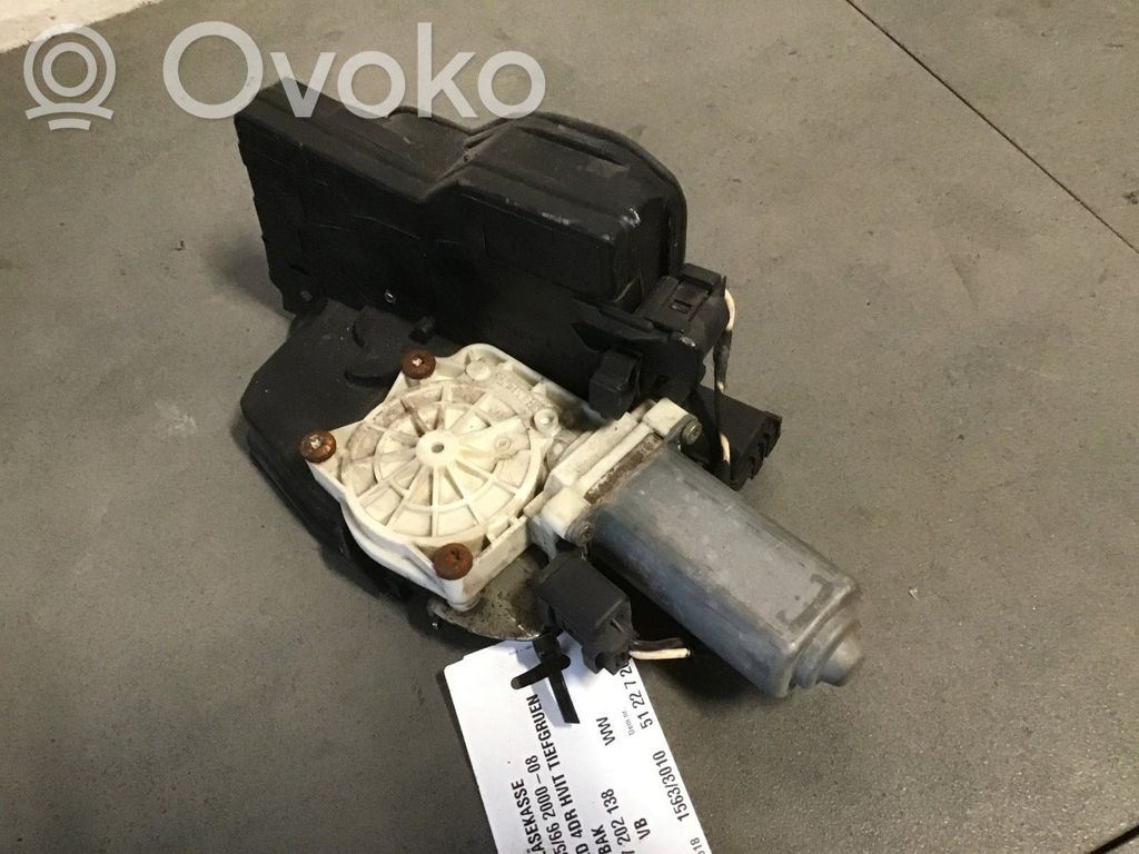 BMW 7 E65 E66 Etuoven lukko 