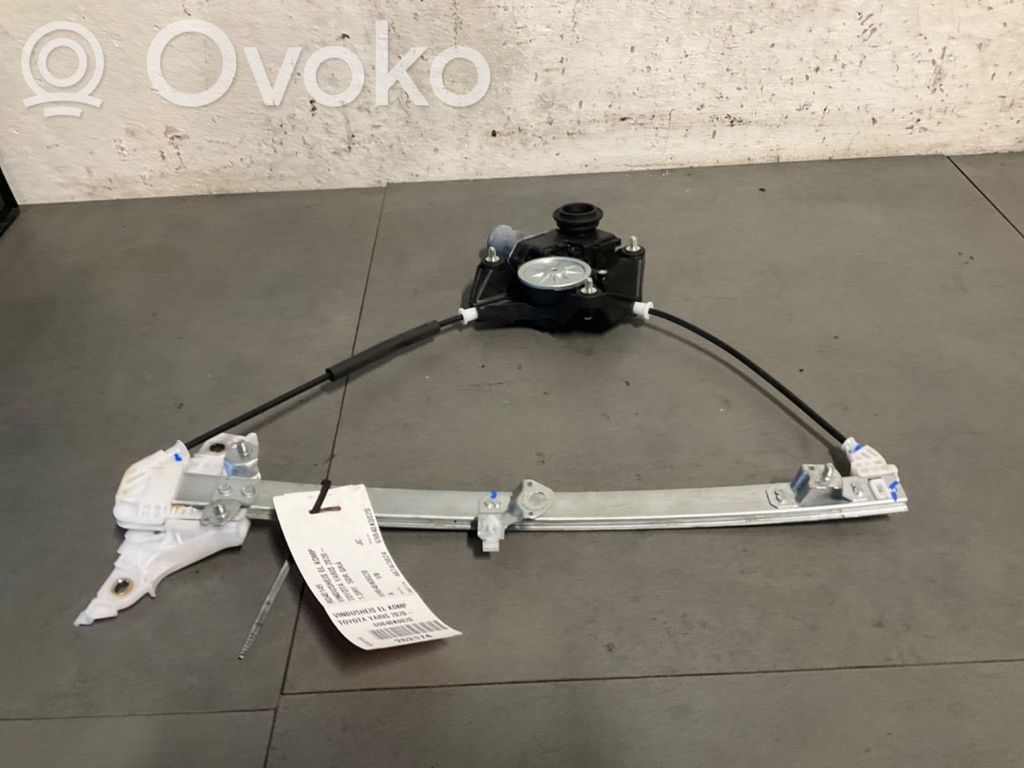 Toyota Yaris XP210 Alzacristalli elettrico della portiera anteriore