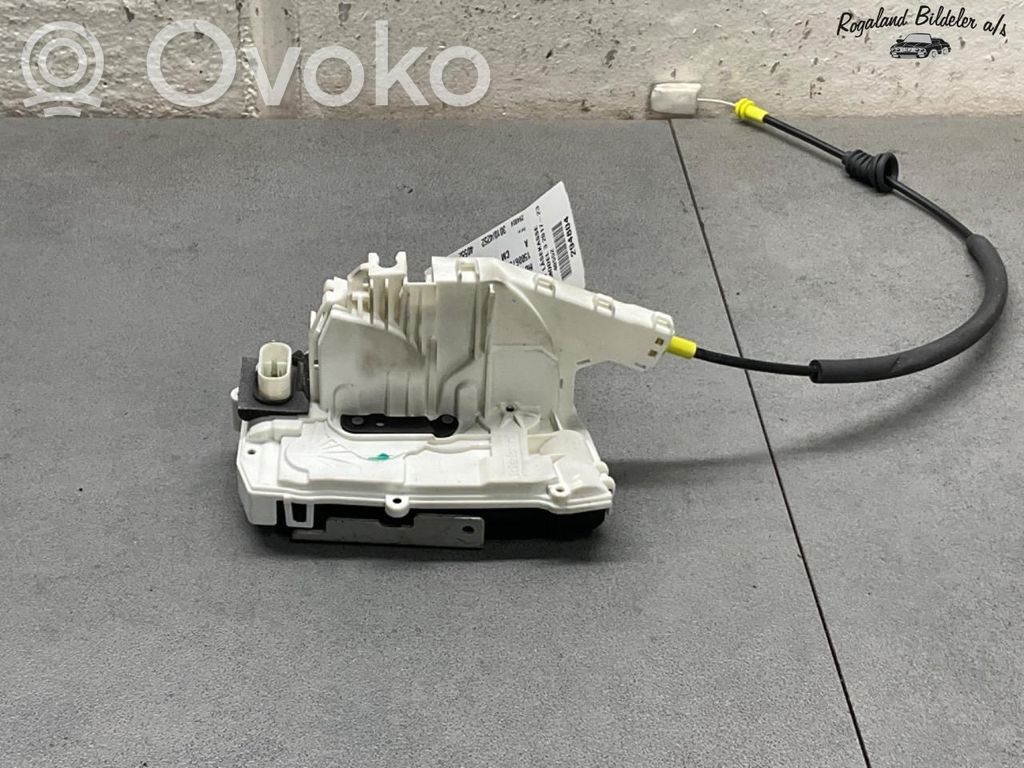 Tesla Model 3 Serrure de porte avant 