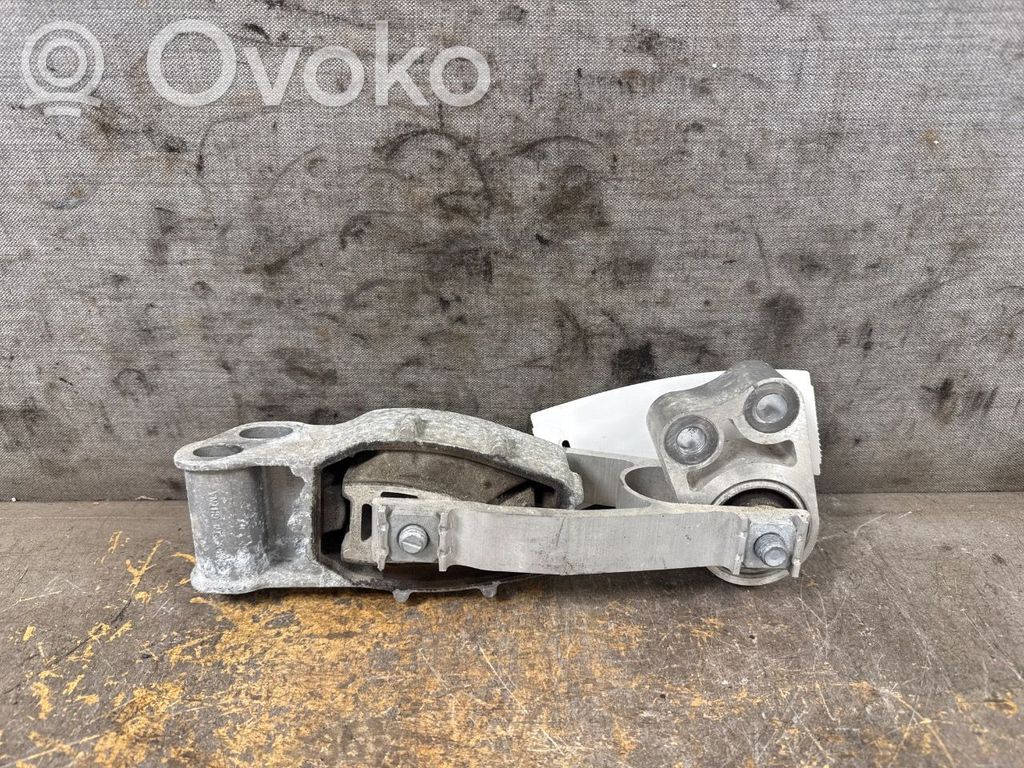 Engine mount bracket   31686298,31686299,31686299,31686298,31686299