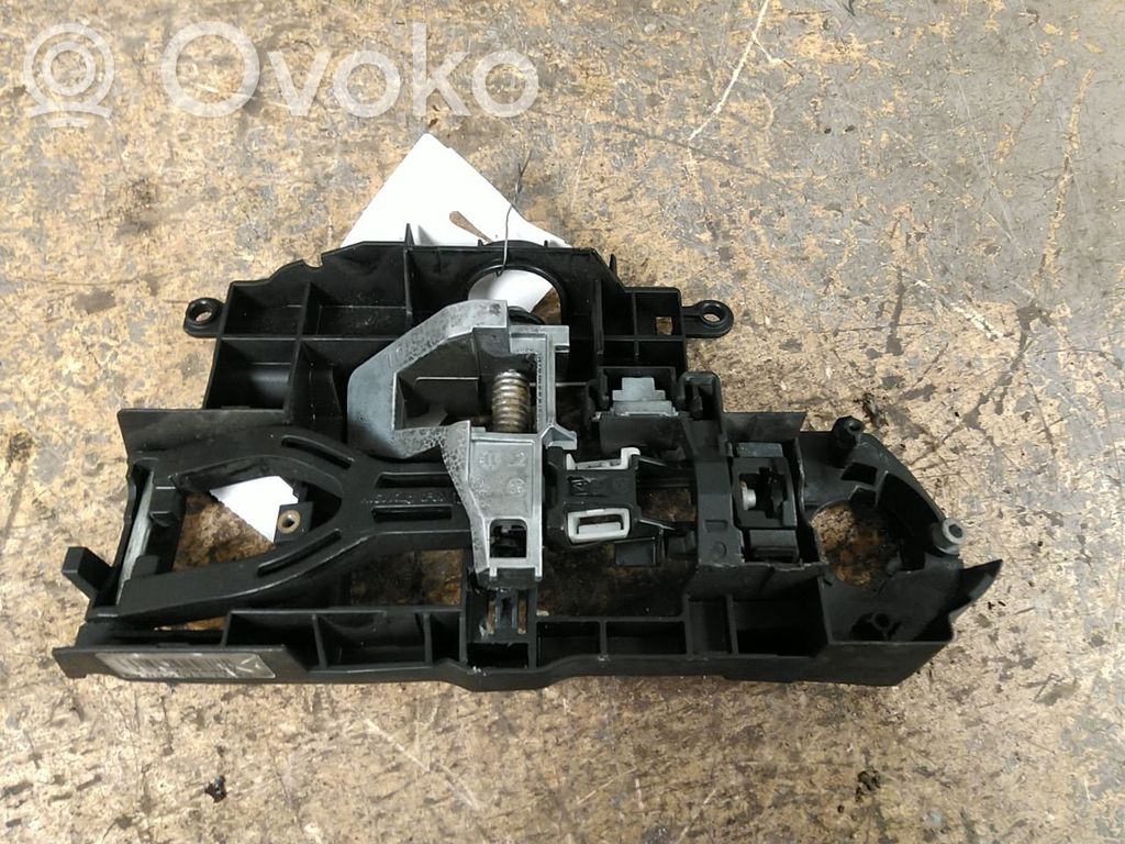 BMW 5 F10 F11 Serratura portiera anteriore