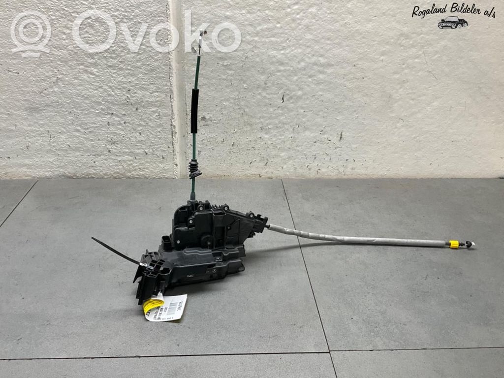 Mercedes-Benz EQC Serratura portiera anteriore 