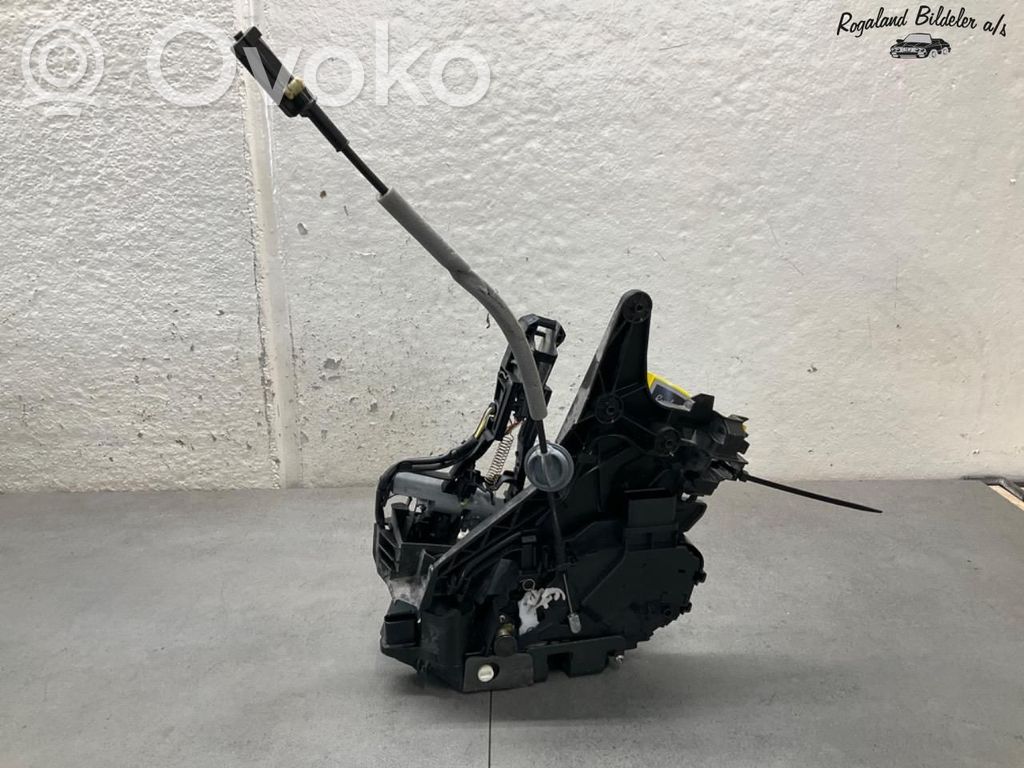 Volvo V40 Serratura portiera anteriore 