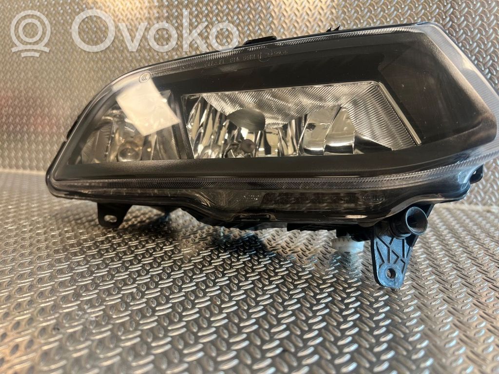 Volkswagen Polo V 6R Światło przeciwmgłowe przednie 