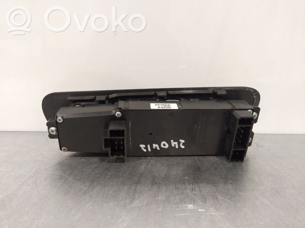 Dodge RAM Electric window control switch 