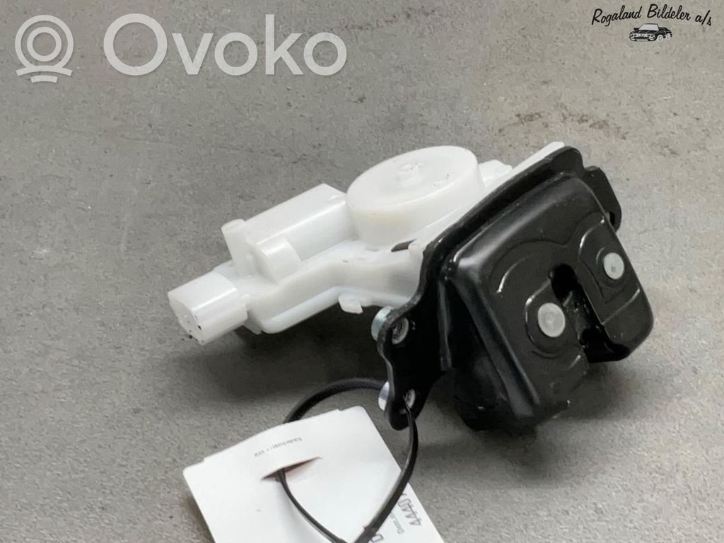 Lexus UX Front door lock 