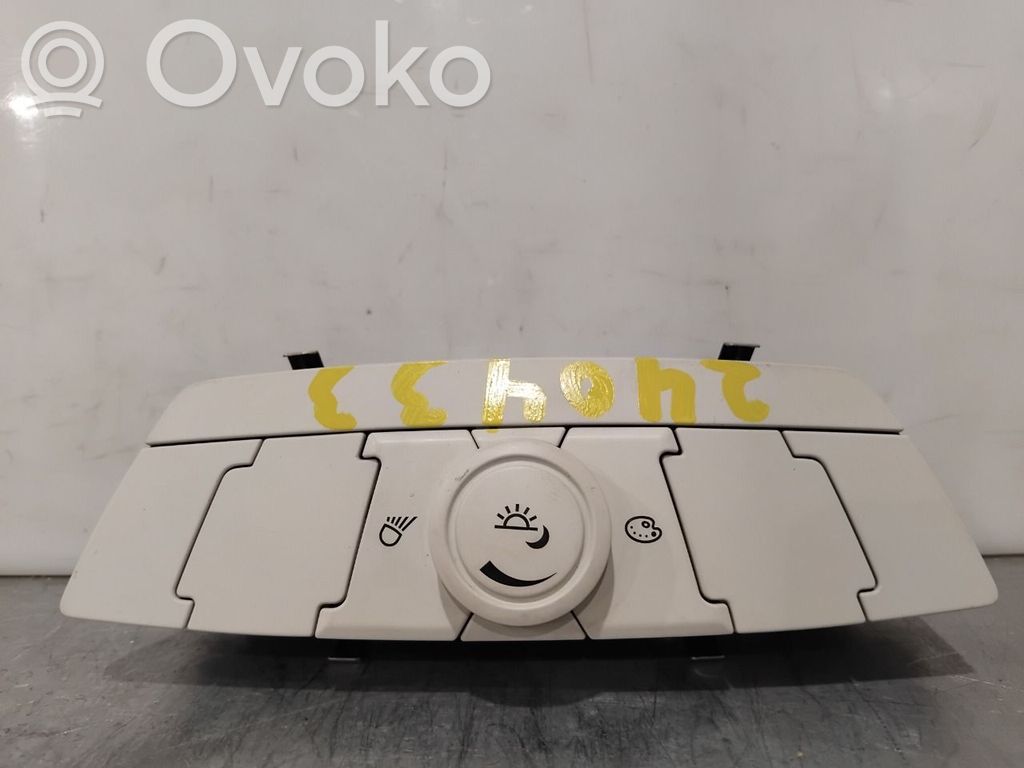 Ford Focus Autres commutateurs / boutons / leviers 