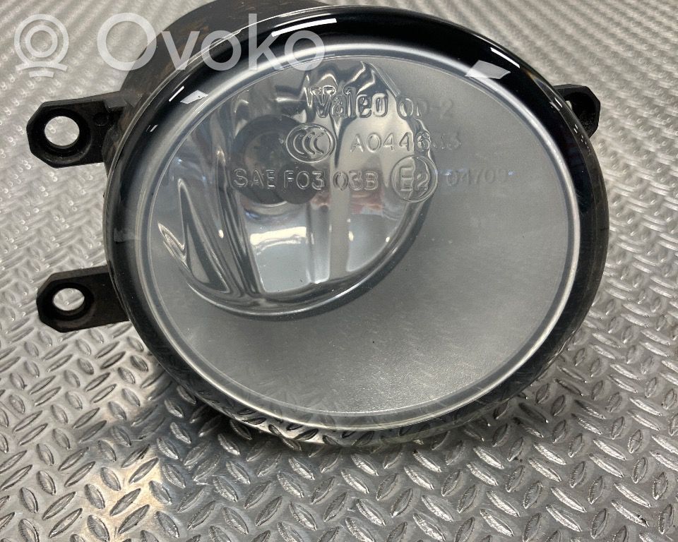 Etusumuvalo   812100D042,812100D042