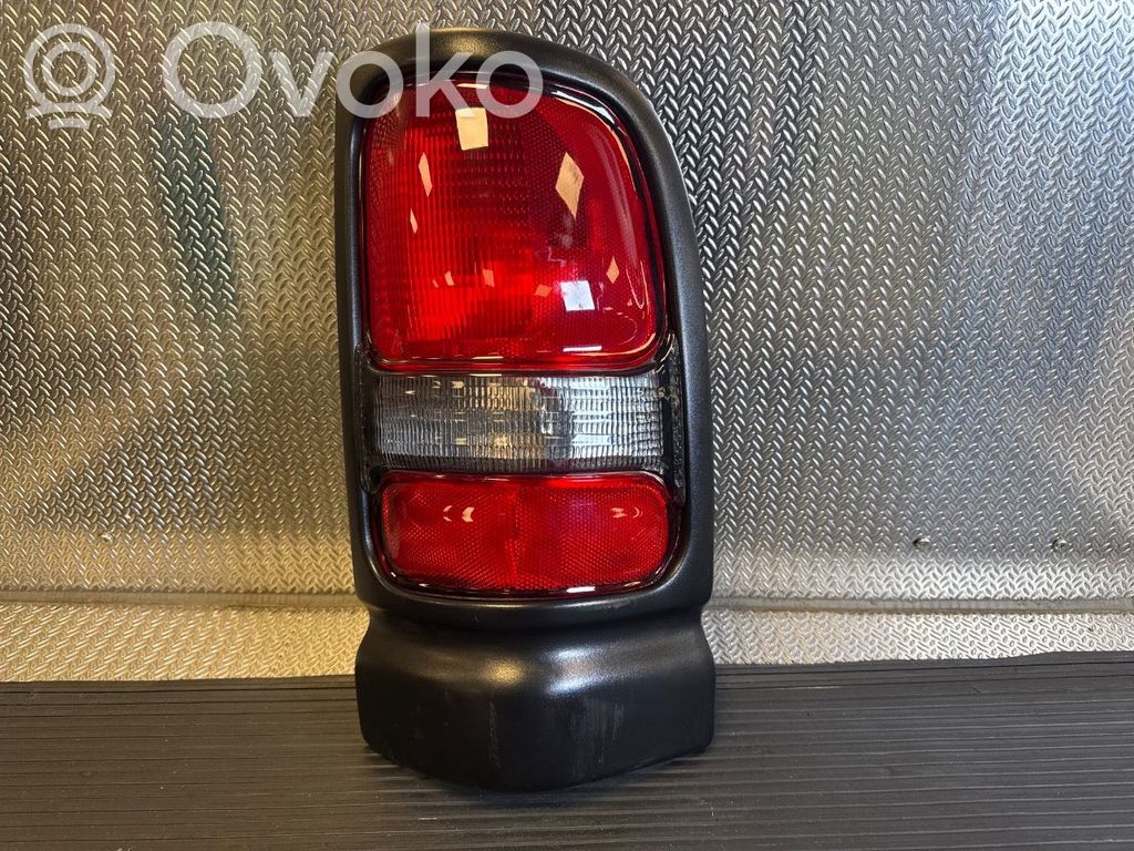 Dodge RAM Feux arrière / postérieurs 