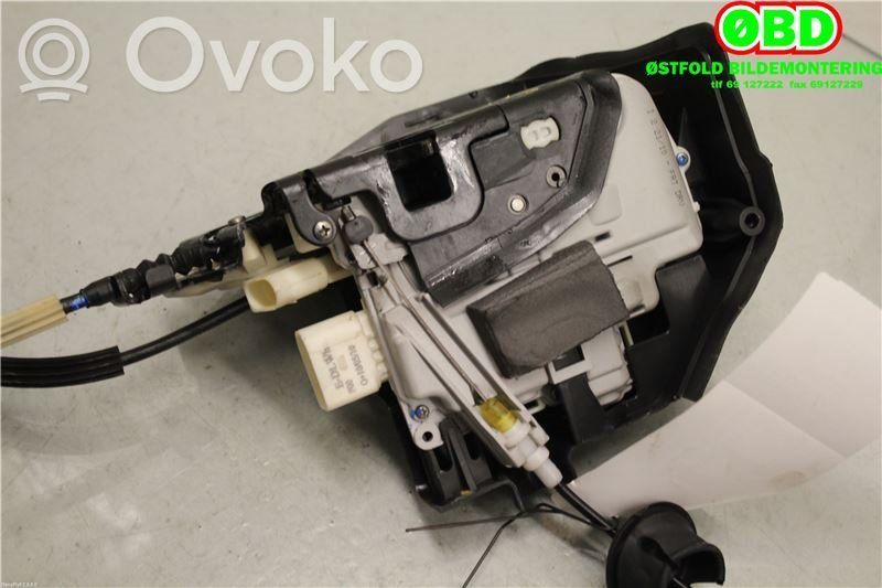 Audi A8 S8 D4 4H Zamek drzwi przednich 