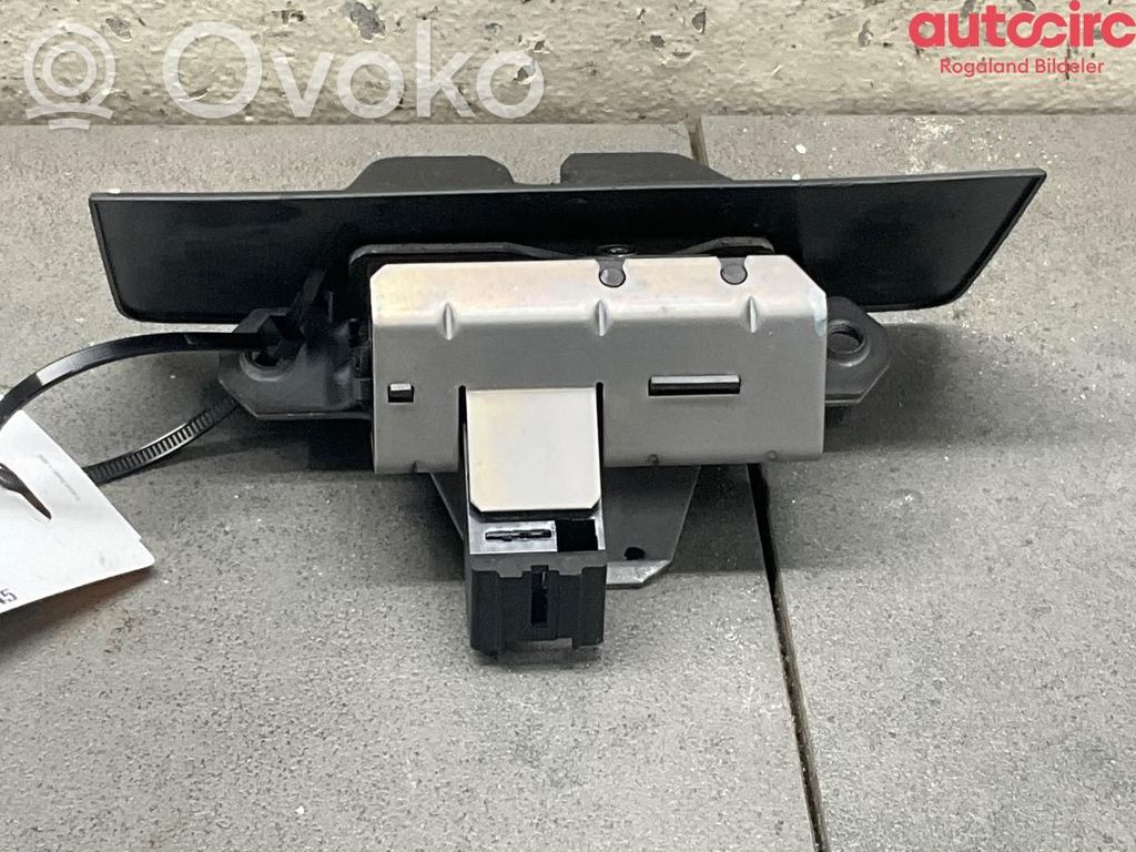 Volvo XC60 Serratura portiera anteriore 
