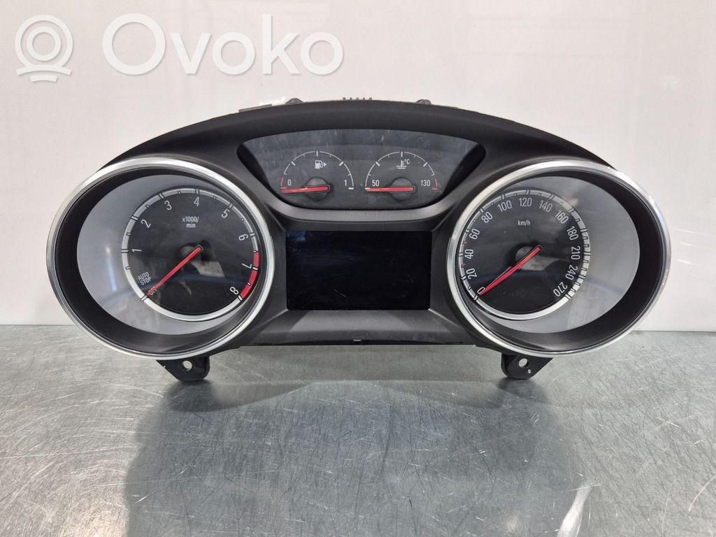 Opel Astra K Geschwindigkeitsmesser Cockpit 