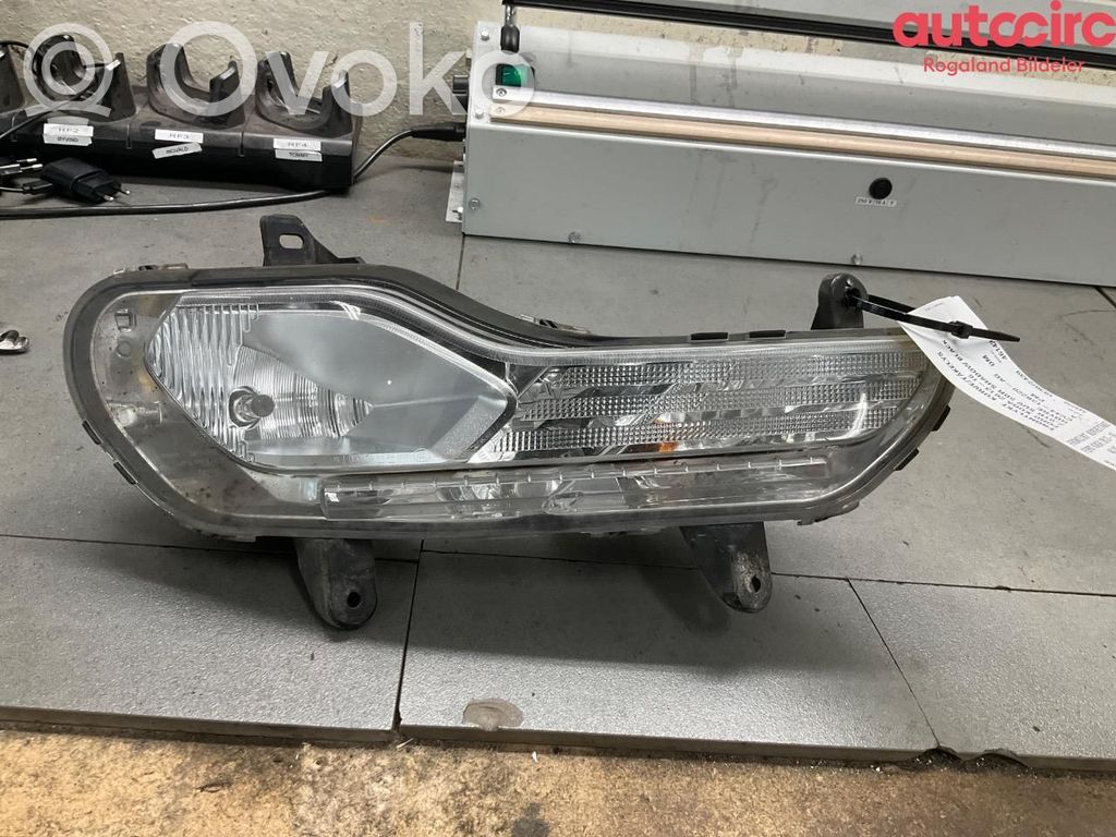 Ford Kuga II Etusumuvalo 