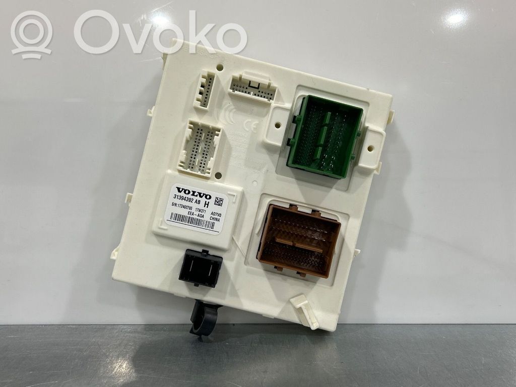 Volvo S90, V90 Korin keskiosan ohjainlaite 