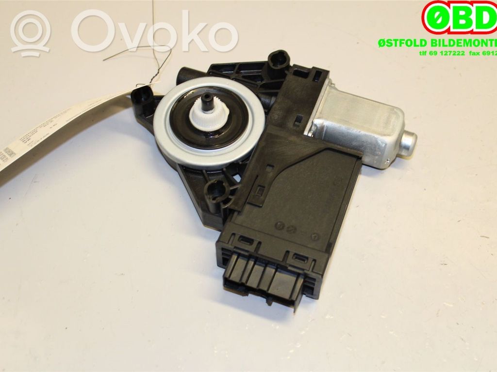 Volvo XC60 Alzacristalli elettrico della portiera anteriore 