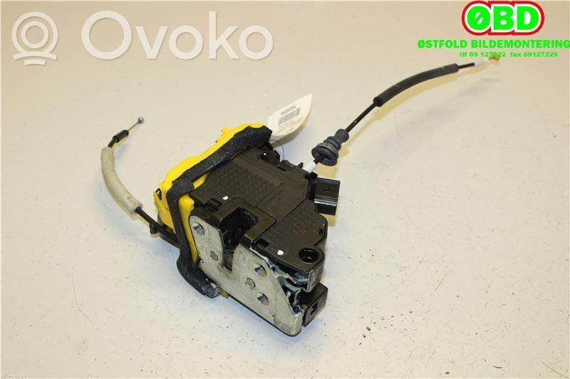 Priekšpusē slēdzene   81310A2100,81310A2100,81310A2100,81310A2100