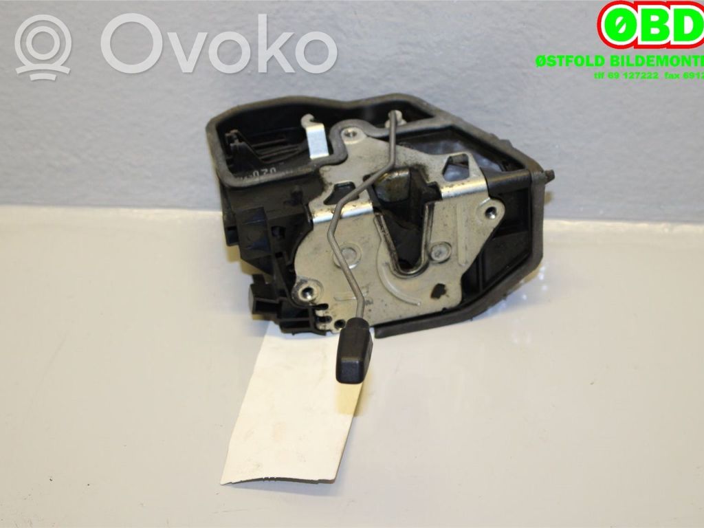 Cerradura de puerta trasera   51227202148,51227202148