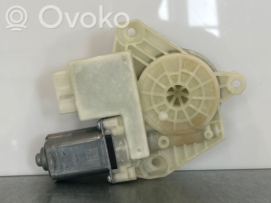 Skoda Fabia Mk3 (NJ) Podnośnik szyby drzwi z silniczkiem 