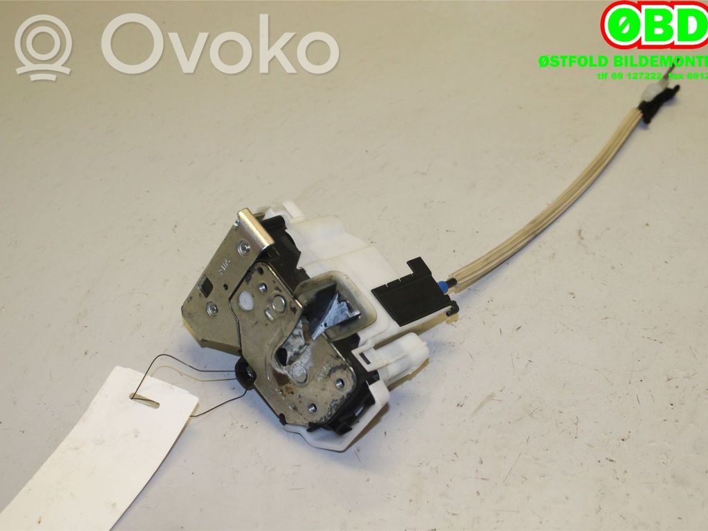 Opel Combo D Etuoven lukko 