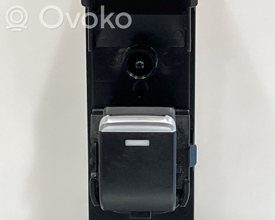 Mazda CX-5 Electric window control switch 