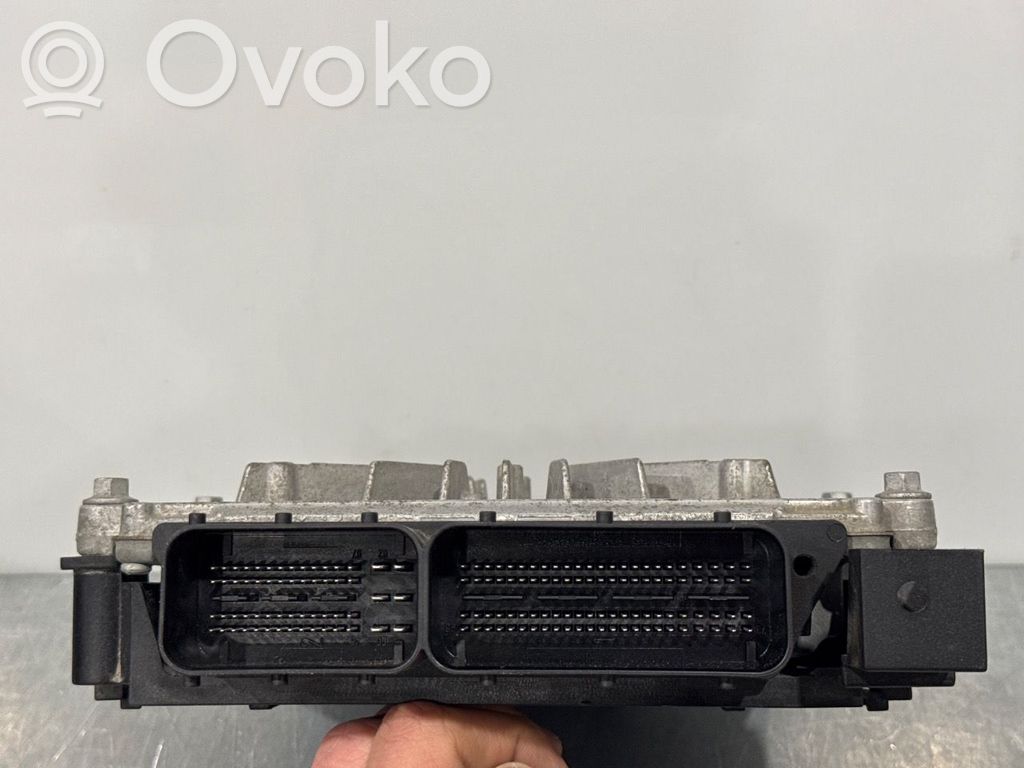 Volvo V70 Engine control unit/module ECU 