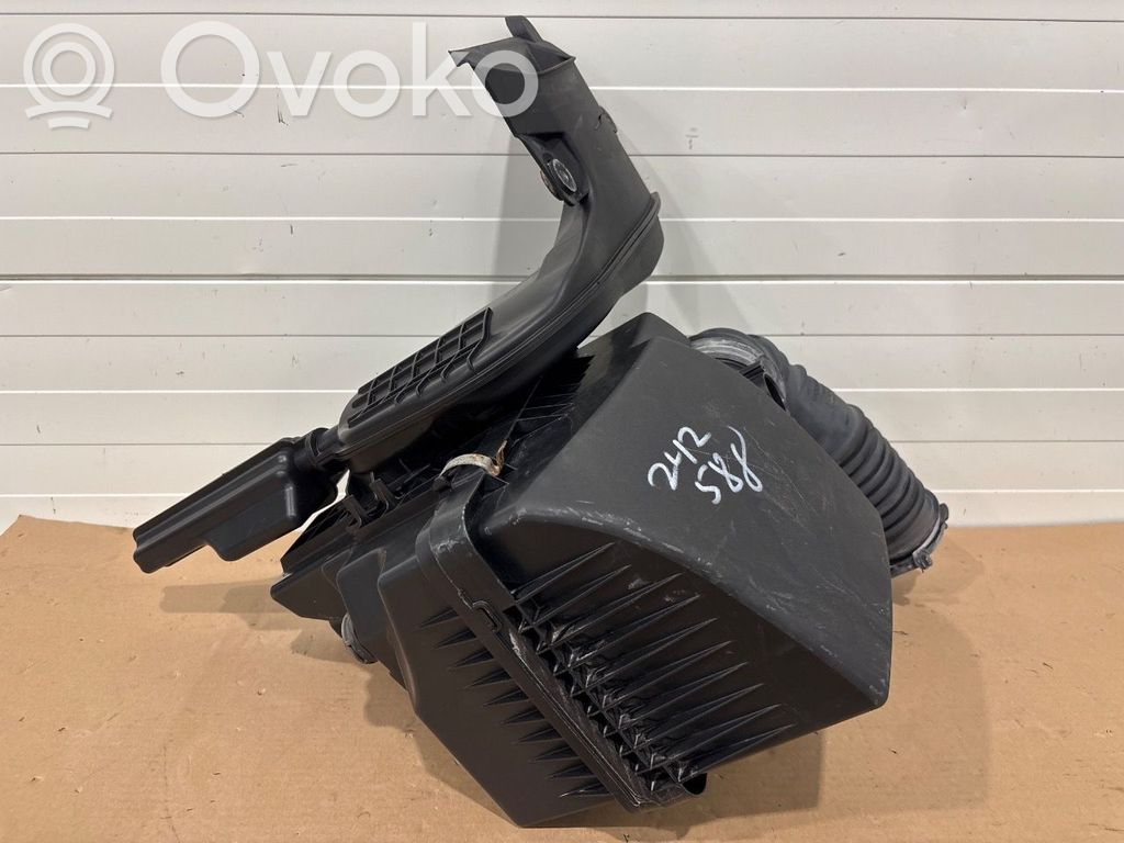 Mazda 6 Air filter box 