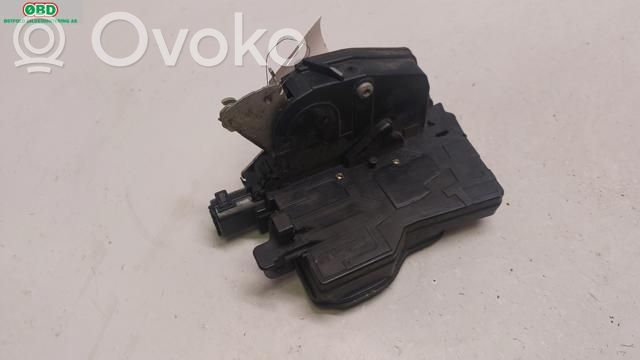 BMW 7 E65 E66 Takaoven lukko 