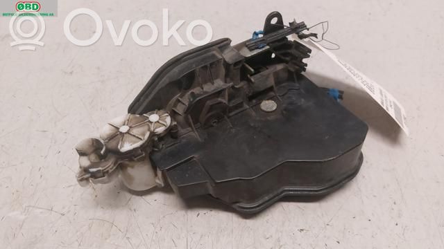 BMW X3 F25 Zamek drzwi przednich 
