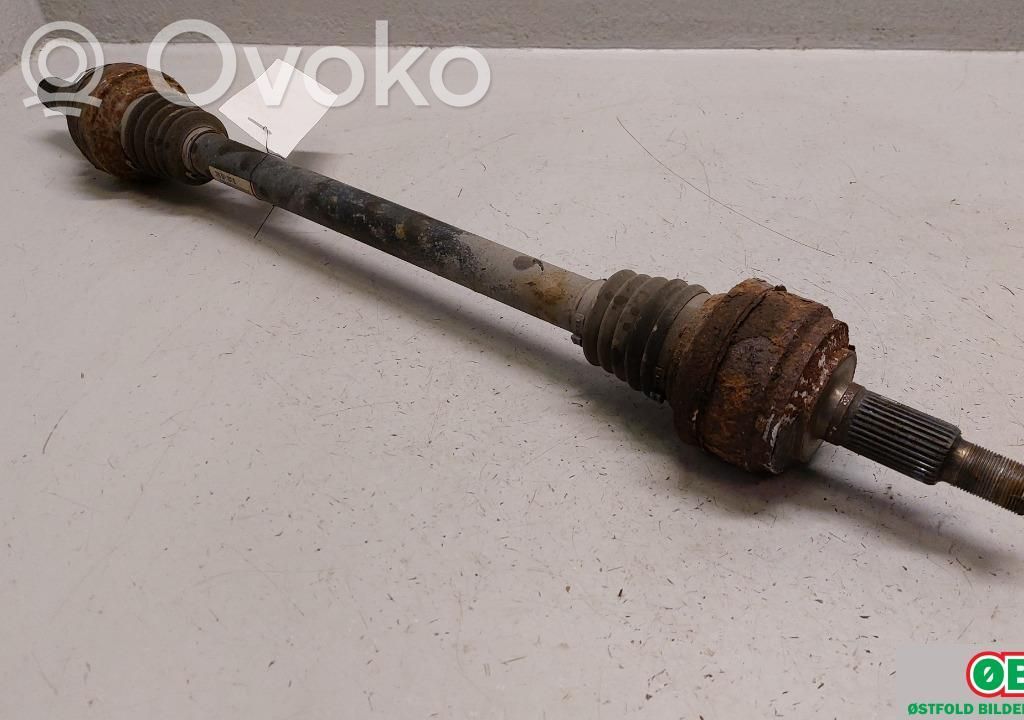 Volkswagen Touareg II Albero di trasmissione posteriore 