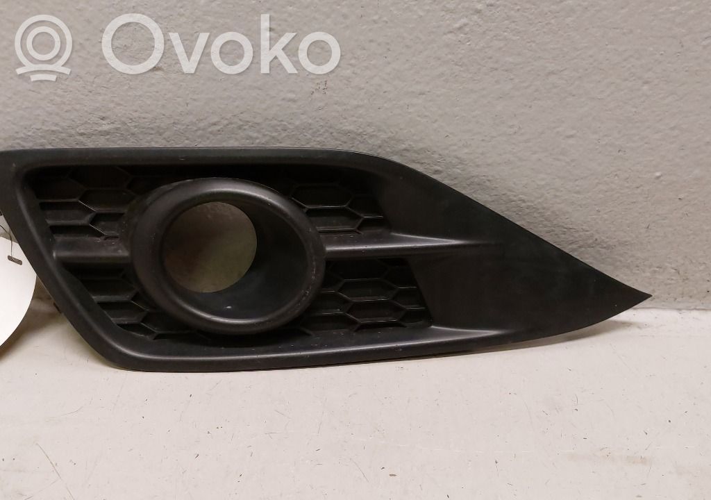 Honda CR-V Kojelaudan sivutuuletussuuttimen kehys 