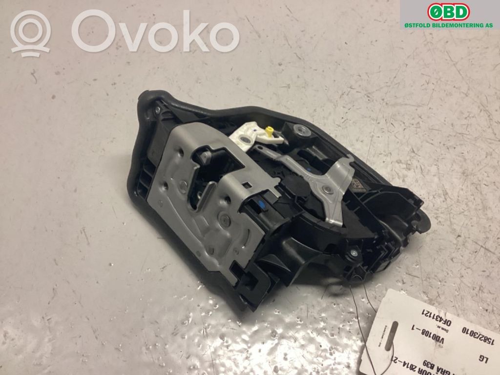 BMW 2 F22 F23 Zamek drzwi tylnych