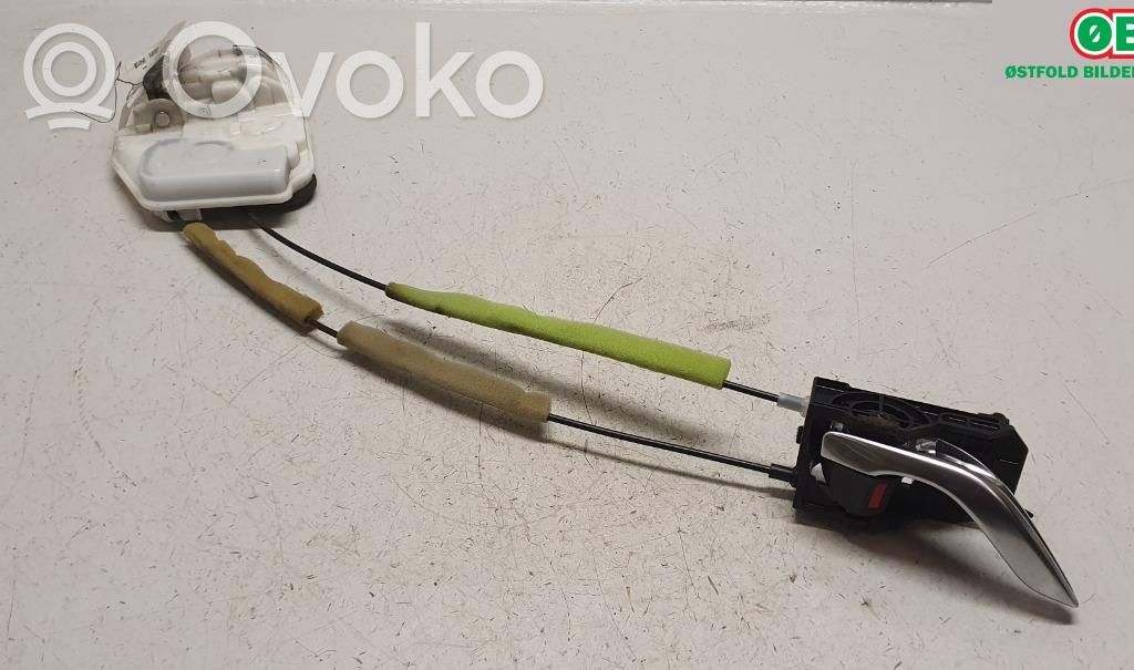 Mazda 6 Front door lock 