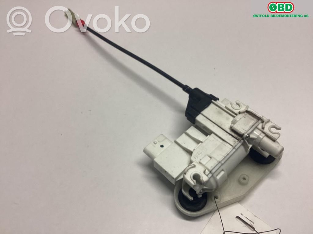 Zamek drzwi tylnych   51227444673,51227444673