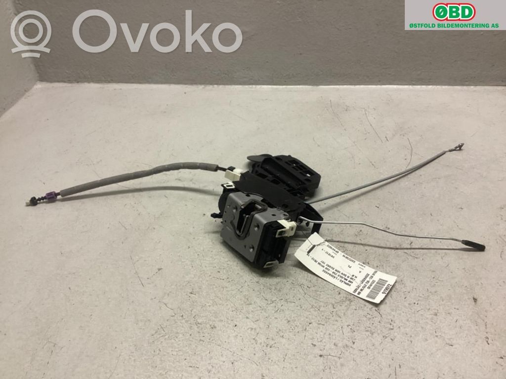 Mercedes-Benz ML W166 Takaoven lukko 