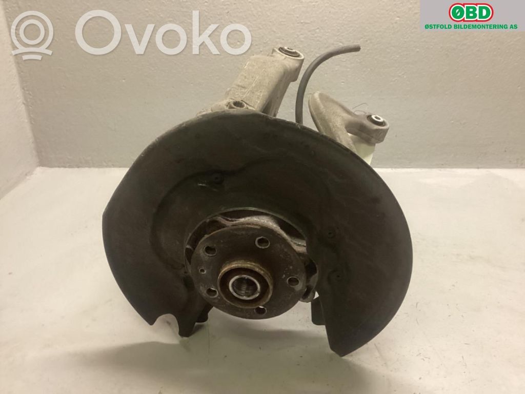 Audi A7 S7 4G Fuso a snodo con mozzo ruota posteriore 