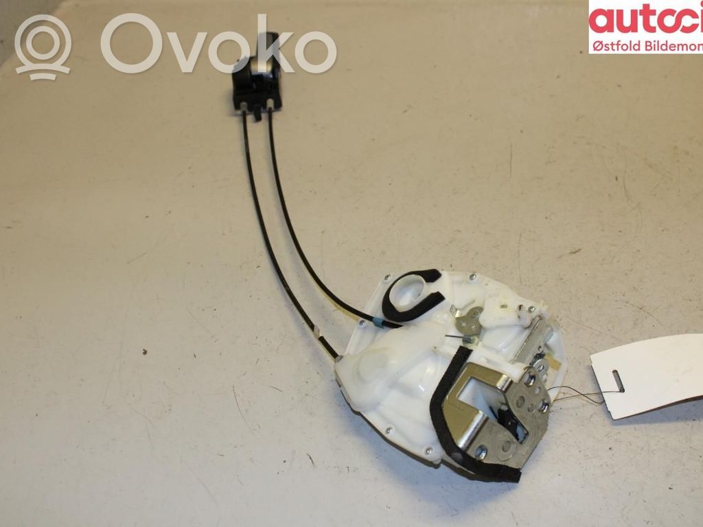 Opel Agila B Galinių durų spyna 