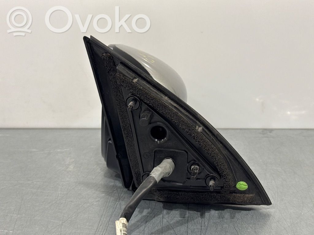 Nissan Qashqai Elektryczne lusterko boczne drzwi przednich 
